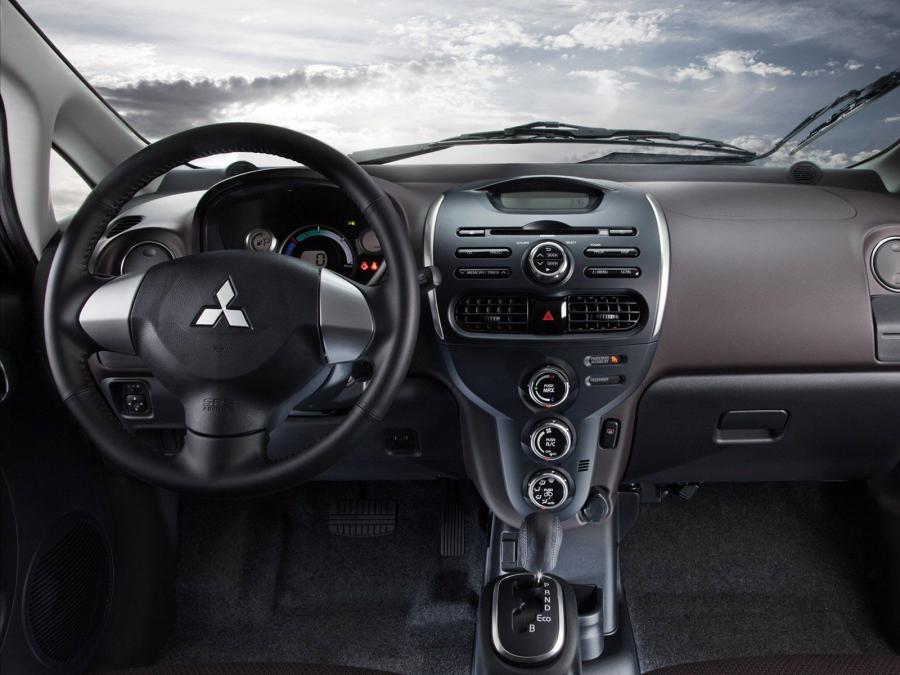  Mitsubishi i-MiEV 2012 года  (US) (фото 4 из 234)